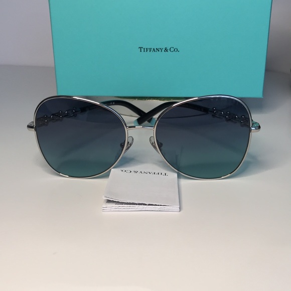 New🔥🔥 - TIFFANY TF3086 Azure Gradient Blue Silver Sunglasses - Picture 3 of 13